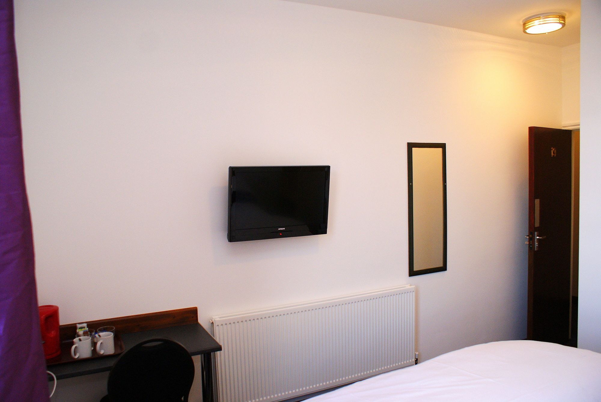 The Hindes Hotel Harrow Eksteriør bilde